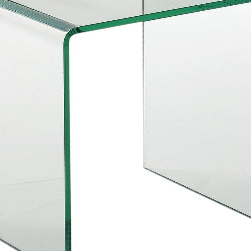 Table d'appoint HomeRoots 21 en verre transparent à bords arrondis - 18' X '21' X '18