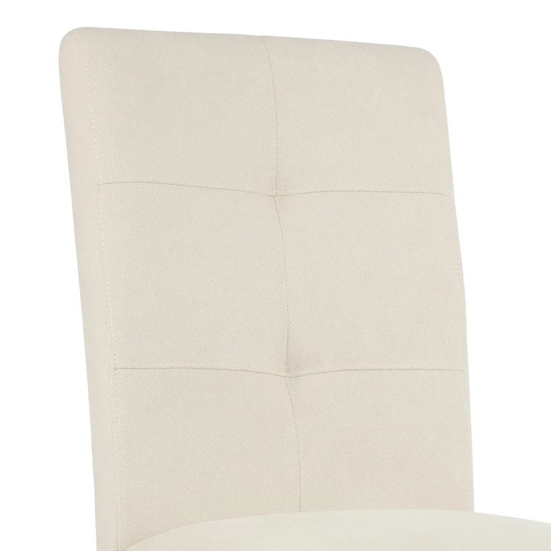 Chaises de salle à manger capitonnées avec dossier haut touffeté et pieds brossés