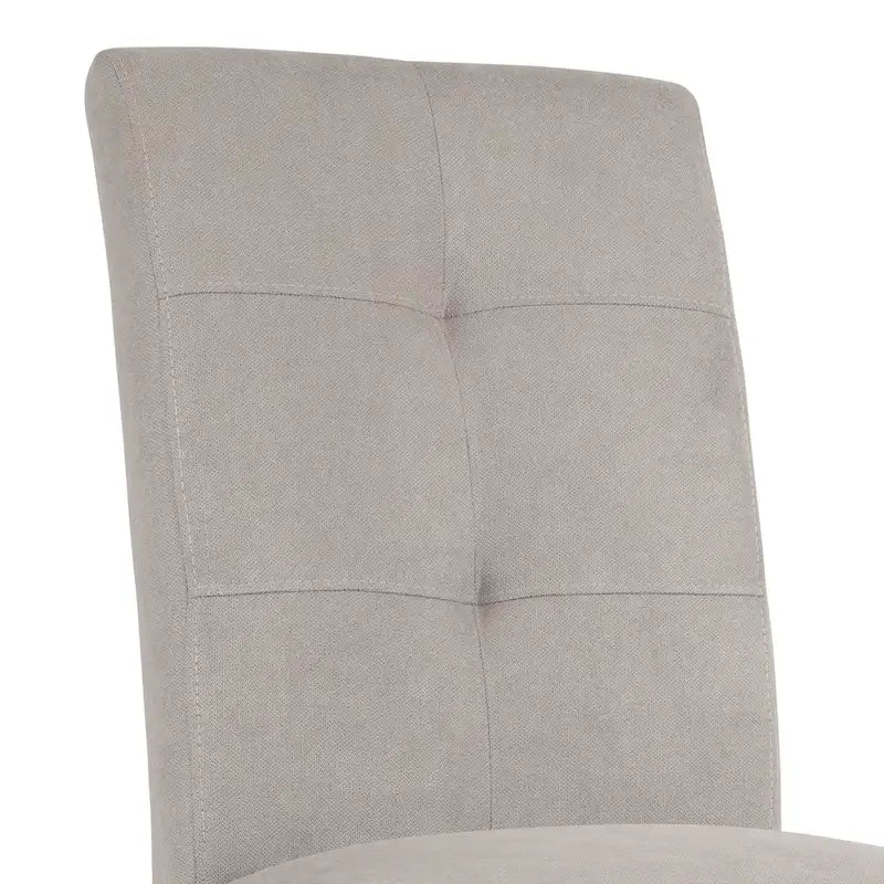 Chaises de salle à manger capitonnées avec dossier haut touffeté et pieds brossés